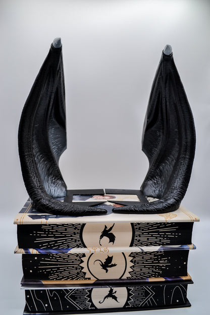 Hand-Painted 3D Printed Dragon Bookends – Majestic Fantasy Display for Your Shelf