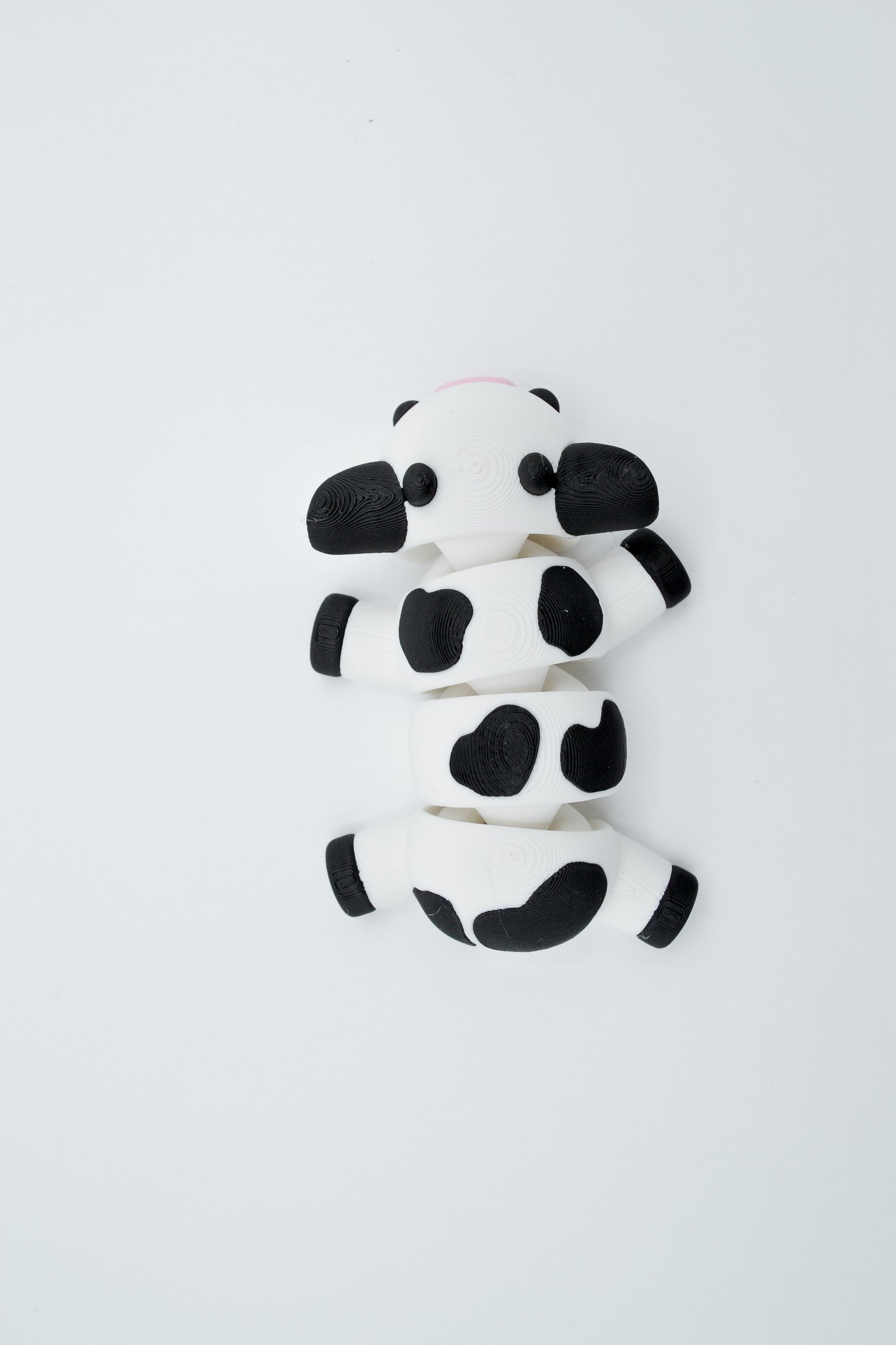 Flexi Articulated Cow Fidget Toy – Moo-ve and Relax in Style!